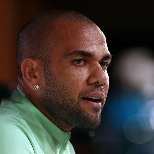 Dani Alves sigue preso: cómo está la situación judicial tras negarle un segundo pedido de eximición
