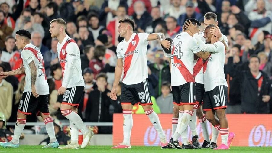 River Plate venció 2-0 a Colón y quedó a un paso de consagrarse campeón de la Liga Profesional