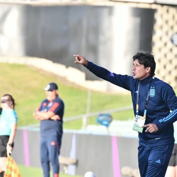 Portanova brindó la última conferencia de prensa antes del Mundial de fútbol femenino