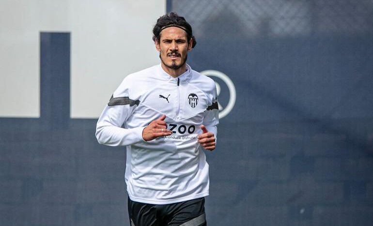 El inesperado mensaje del hermano de Cavani que ilusiona a Boca mientras el delantero define su futuro
