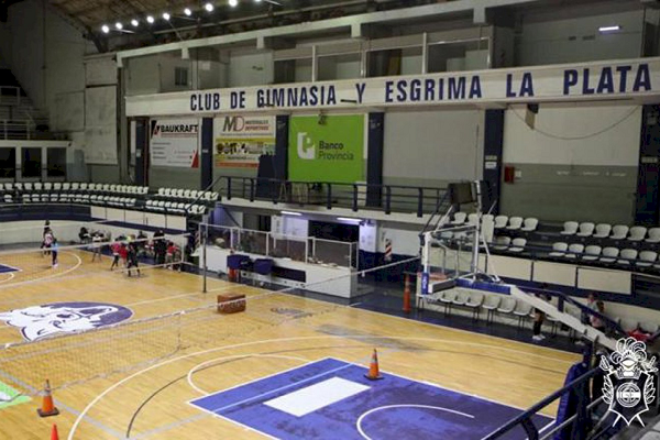 Murió un hombre en un partido de básquet en el Polideportivo de Gimnasia
