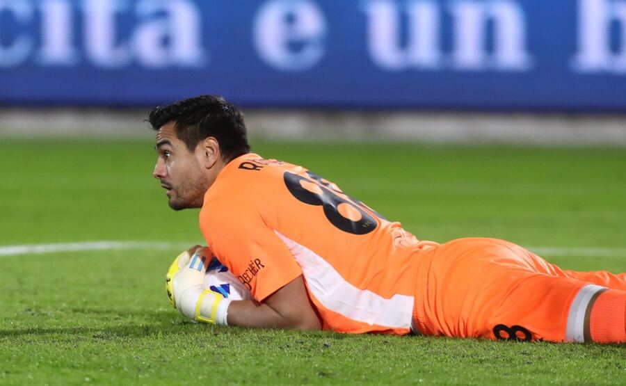 Sergio Romero habló de sus ganas de volver a la Selección y le dedicó una catarata de elogios a Van Gaal