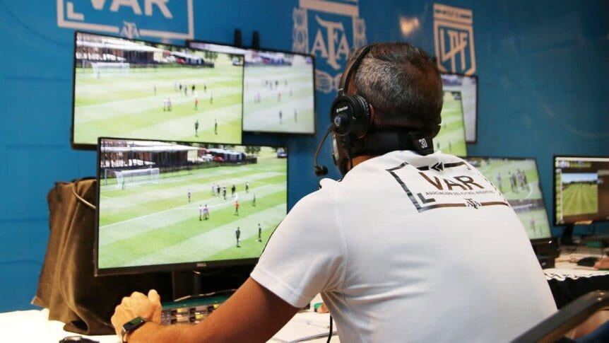 Comenzarán a ser públicos los audios del VAR de la Copa de la Liga