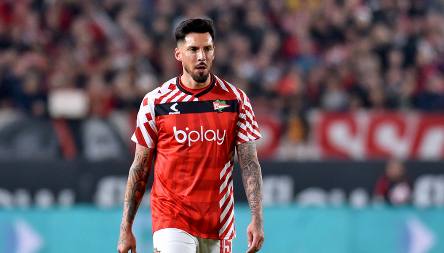 Estudiantes confirmó la lesión de José Sosa