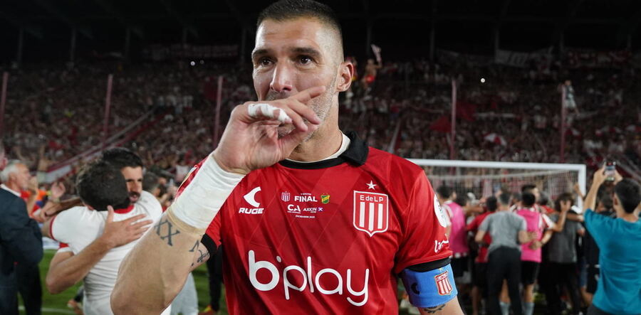 Mariano Andújar se retira del fútbol como campeón de la Copa Argentina