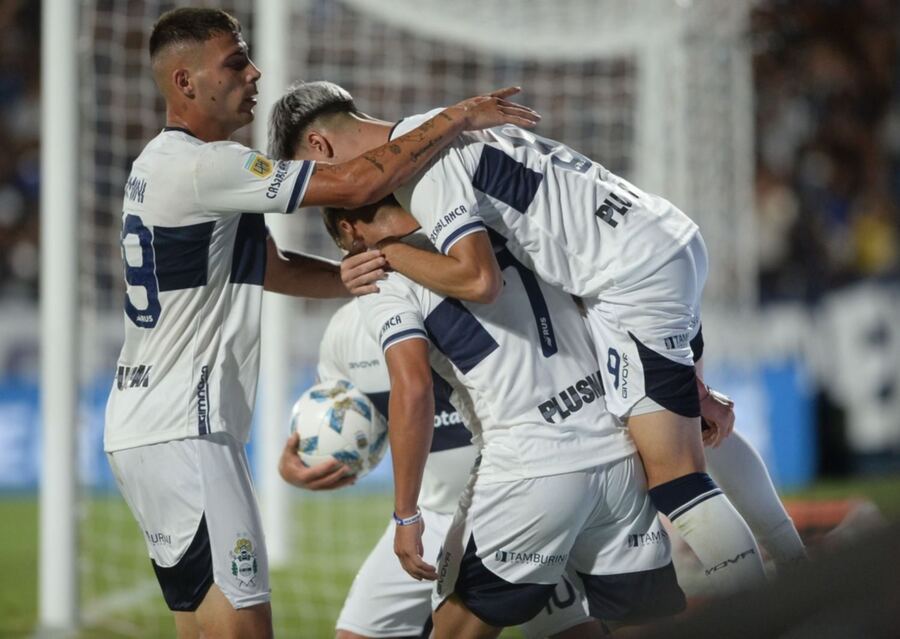 Gimnasia volvió a sumar de a tres por la Copa de la Liga