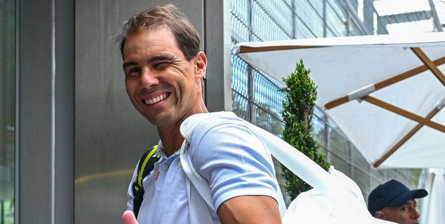 Locura total por Rafa Nadal en Roland Garros: miles de fanáticos coparon las tribunas del court principal para ver su primer