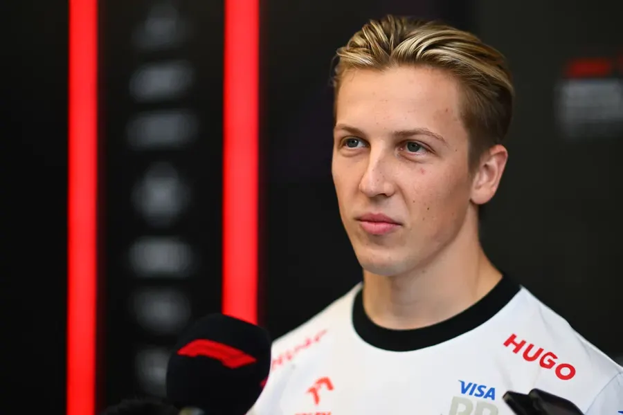 El nuevo piloto que se candidateó para reemplazar a Checo Pérez en Red Bull sumándose a Colapinto y Lawson