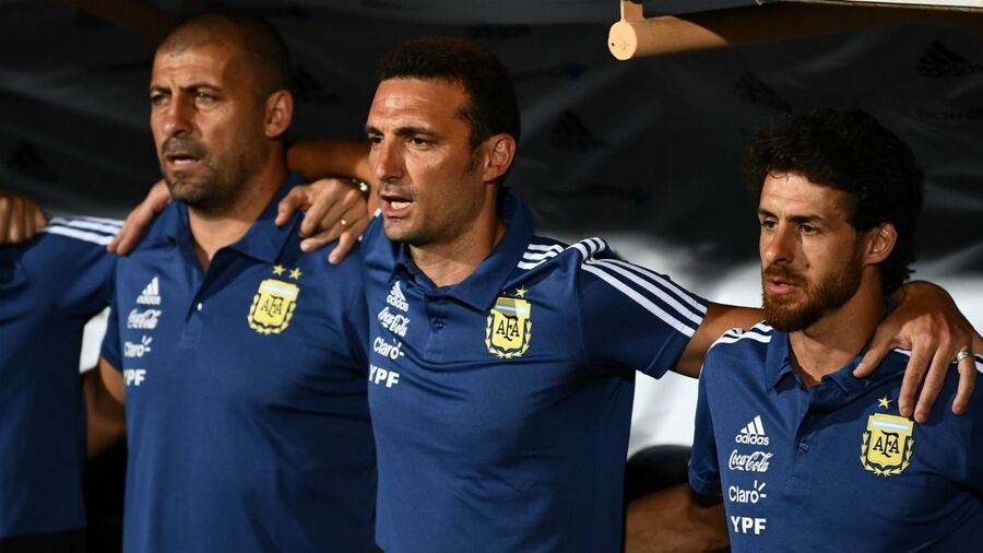 El emotivo mensaje de Scaloni, junto al cuerpo técnico de la selección argentina, por las inundaciones en Bahía Blanca