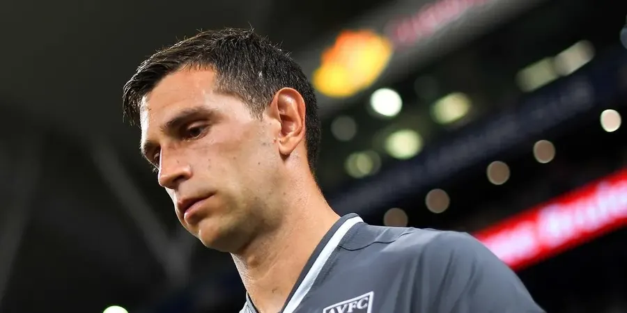Se cayó el pase del Dibu Martínez a Manchester United