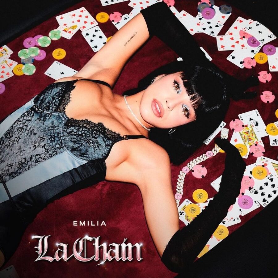 Emilia anunció el lanzamiento de "La Chain"