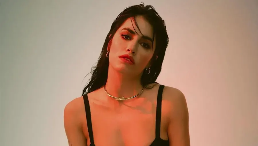 Se vienen sorpresas de Lali en su canal de YouTube