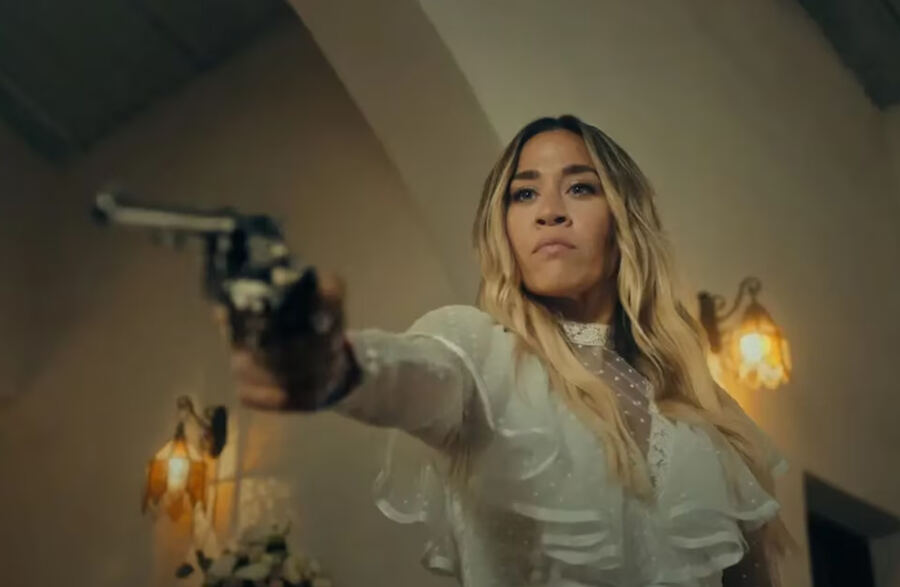 J Mena sorprendió con su nuevo tema "Los Locos"