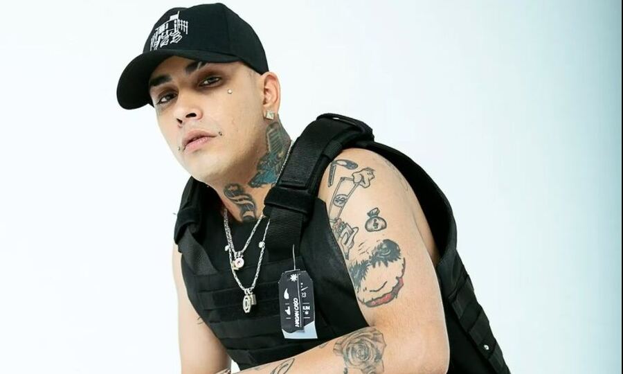 Callejero Fino lanza “Hagan Ca$o" su primer disco