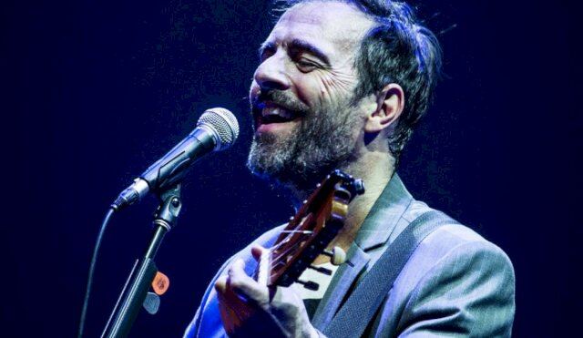 "Vals de la Luna": Lo nuevo de Kevin Johansen