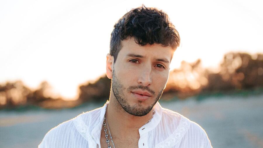Sebastián Yatra muestra un adelanto de su primera canción en inglés