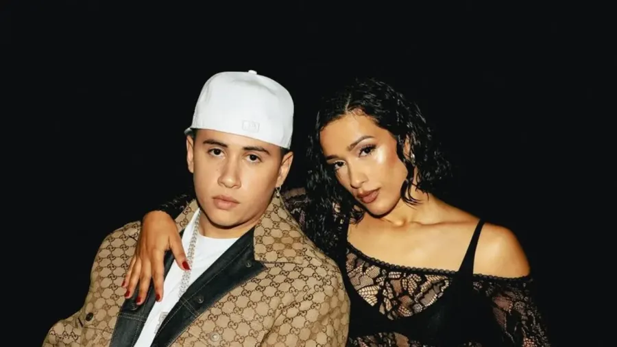 FMK y Chanel lanzan "Ahora que no te tengo", su nueva colaboración
