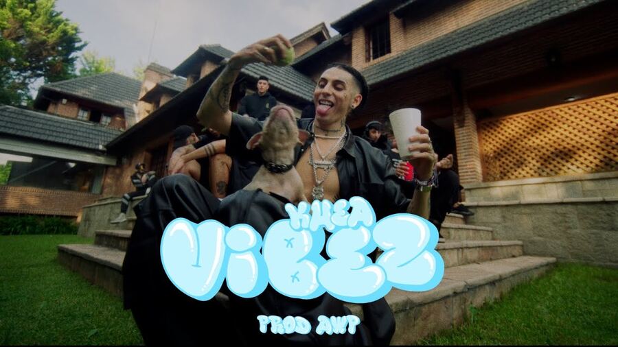 Khea publicó "VIBEZ", su nuevo videoclip