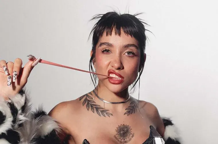 María Becerra publica "Imán (Two uf us)"