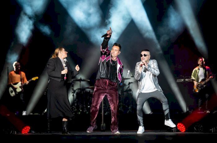 Tan Biónica publica el video de "Ella" en vivo, junto a Miranda!
