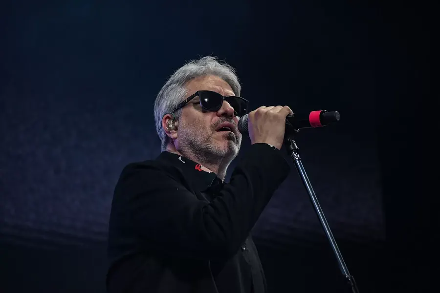 Estelares publica una versión en vivo de "De La Hoya"