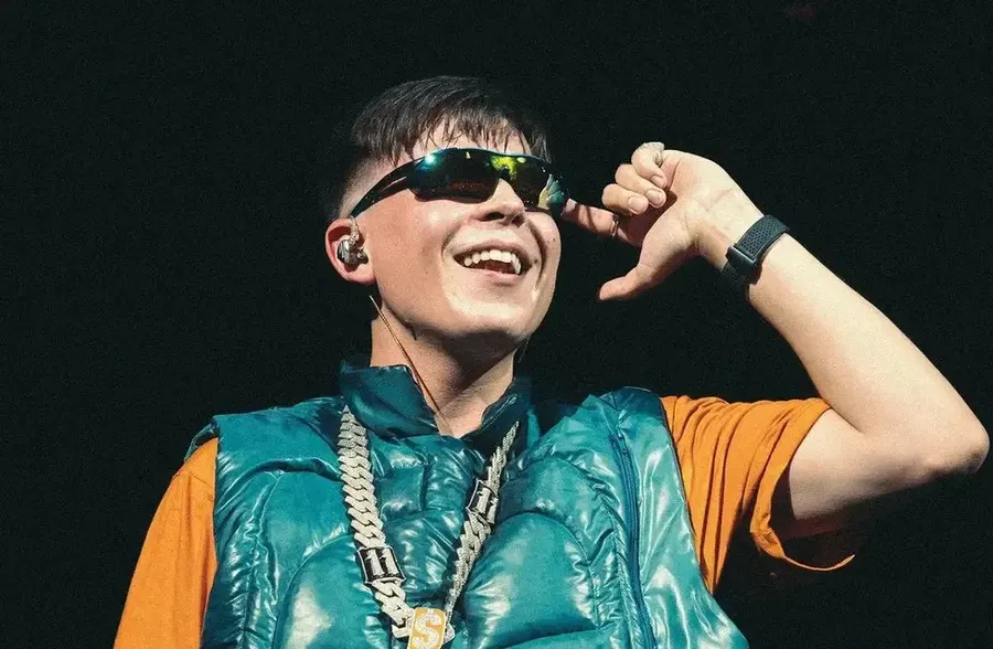 Ysy A presentó su álbum “Trampa al tiempo”