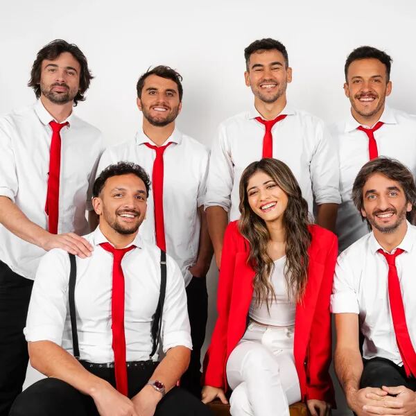 Agapornis la rompe con "Por qué"
