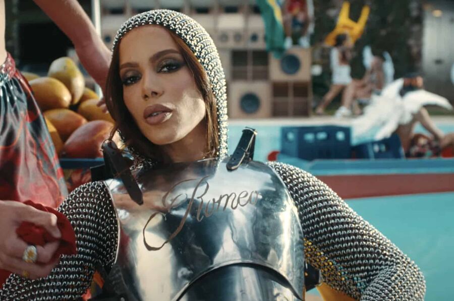 Anitta está de estreno con "Romeo"