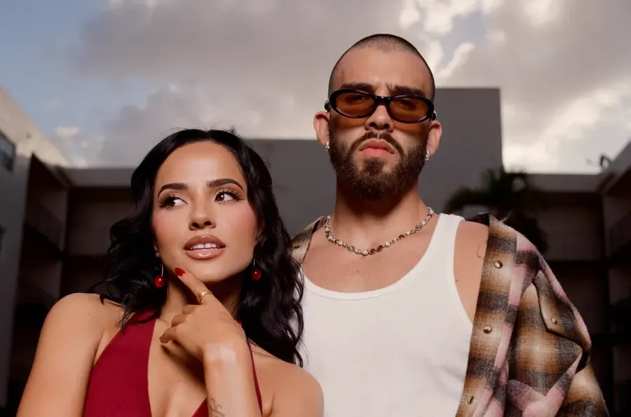 Becky G y Manuel Turizo colaboran en "Que Haces"