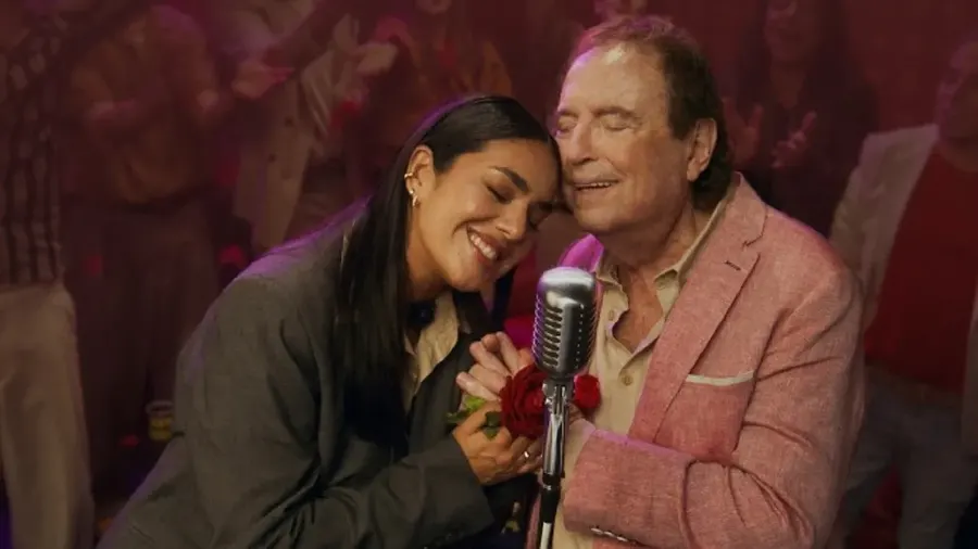 Angela Leiva lanza una colaboración con Dyango