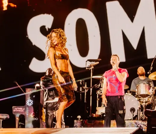 Tini sorprende en Miami junto a Coldplay ante 130.000 personas