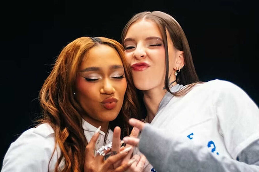 BIA y Young Miko se unen en el himno "BIRTHDAY BEHAVIOR"