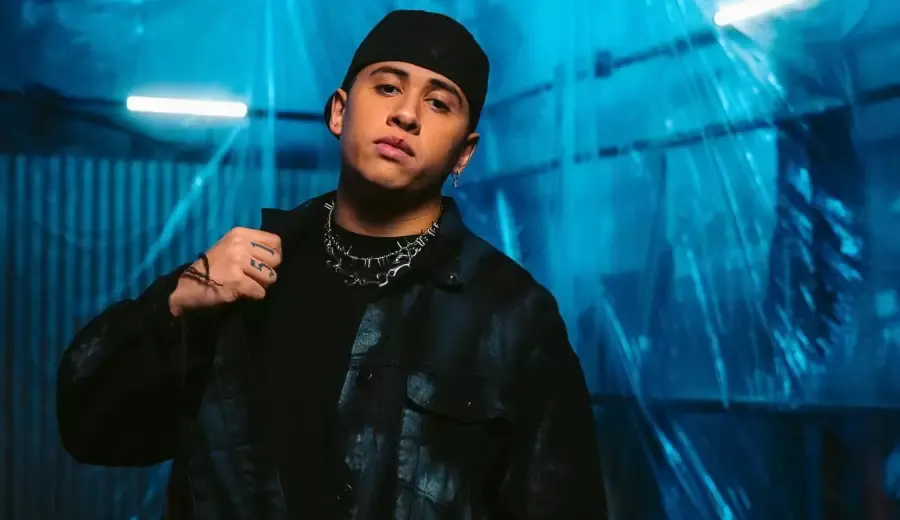 FMK endulza su regreso con "Caramelo"