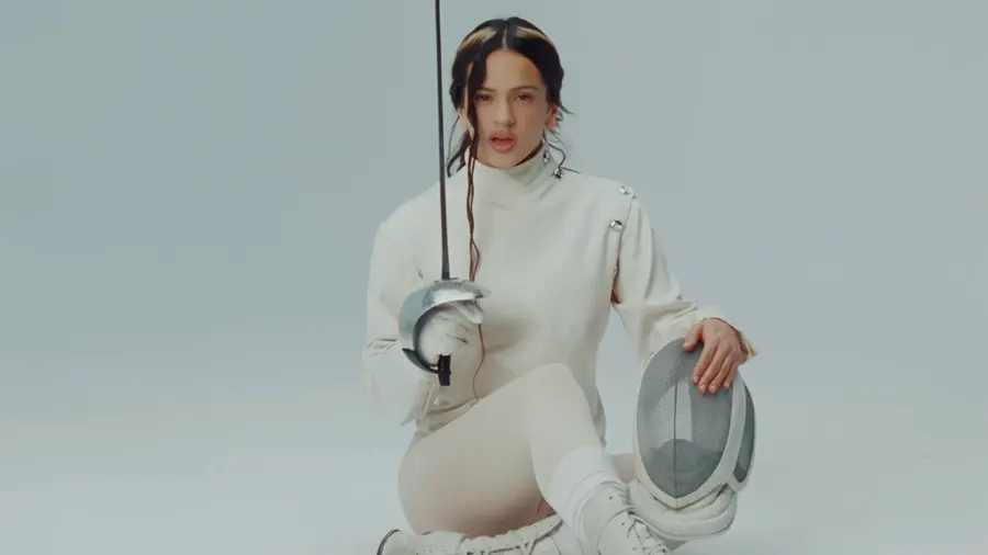 Rosalía lanzó el video de "La Perla"