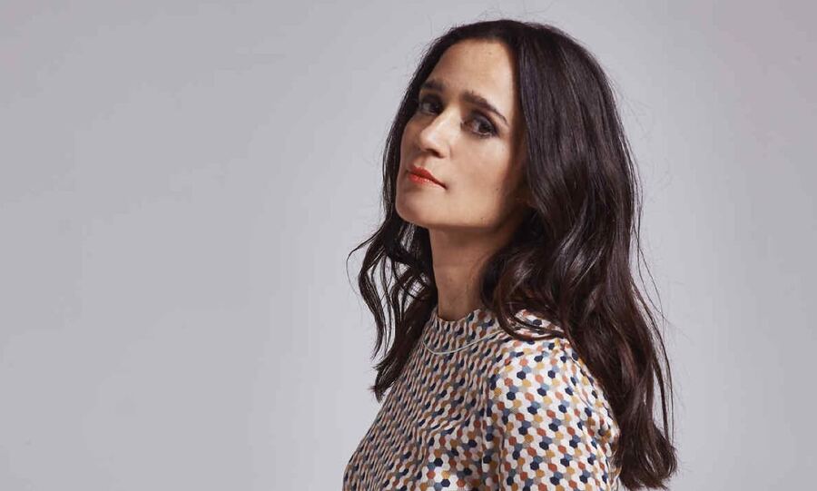 Julieta Venegas estrena "Tiempos Dorados"