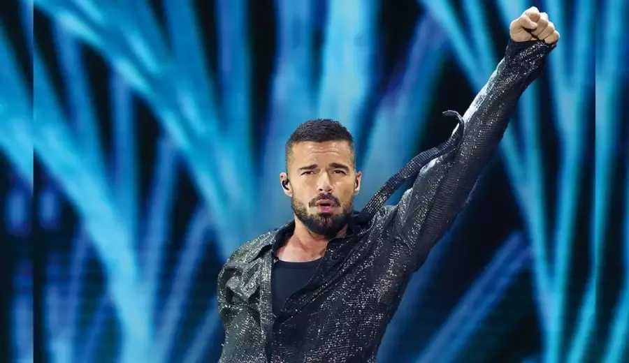Ricky Martin y Luan Santana lanzan "Estranho"