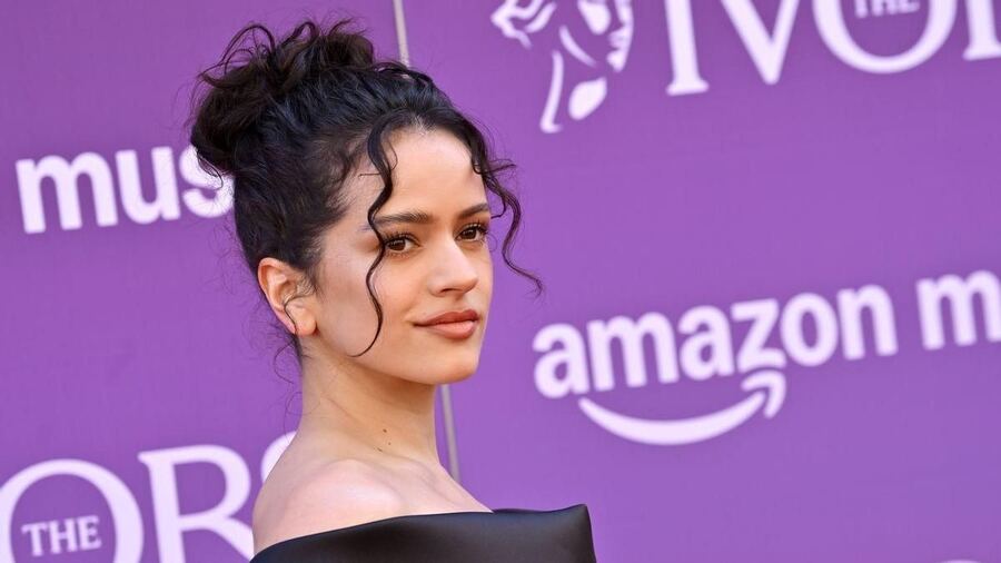 Rosalía pidió disculpas a sus fans argentinos tras una polémica en redes