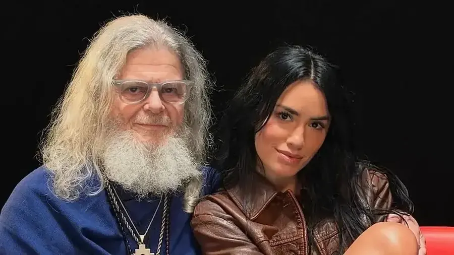 "Con vos": La colaboración de Lali, Santaolalla y Bajofondo